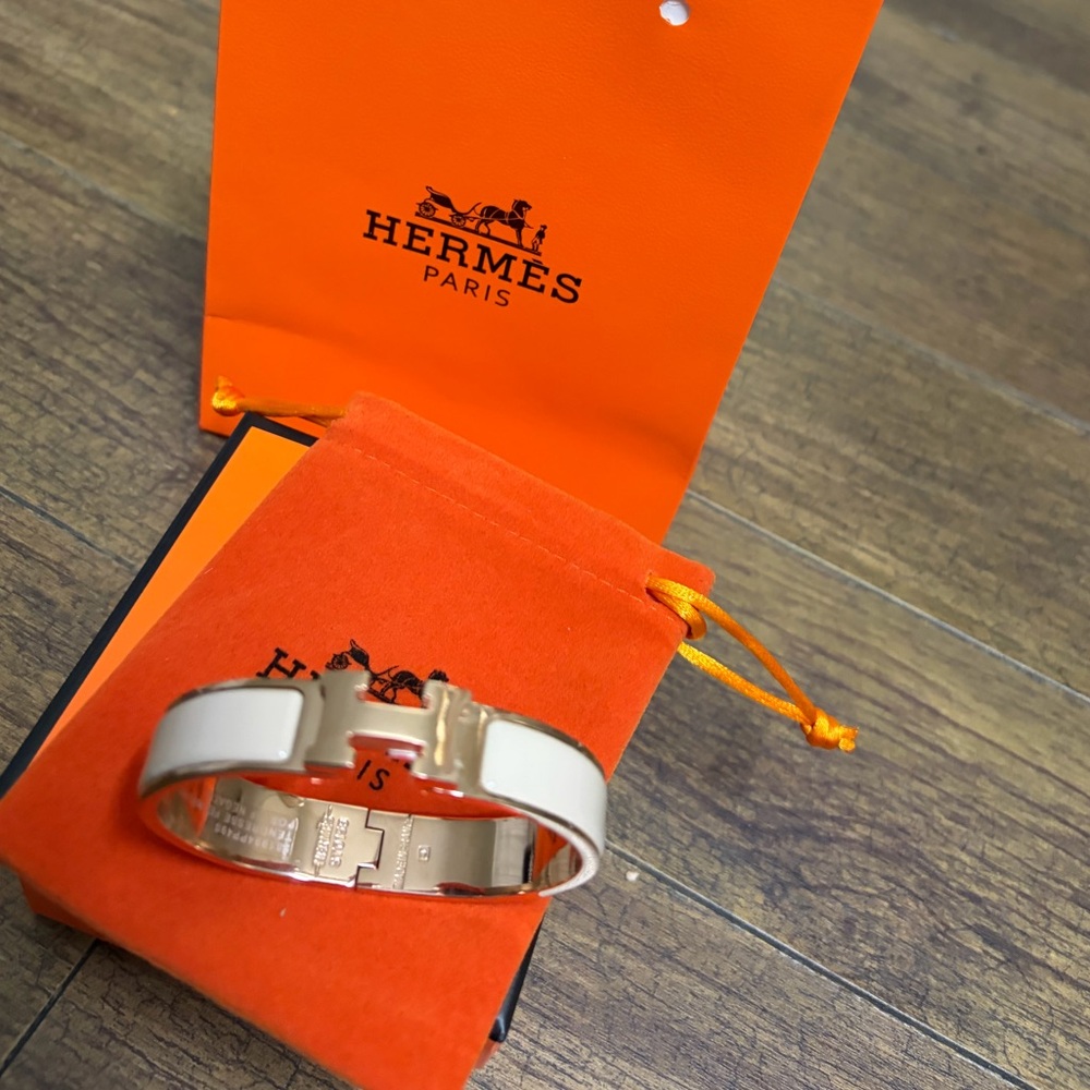 Hermes - Picture 7 of 10